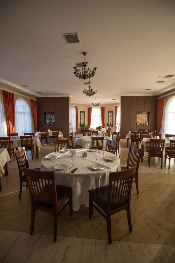 Chateau Qusar Esterno foto